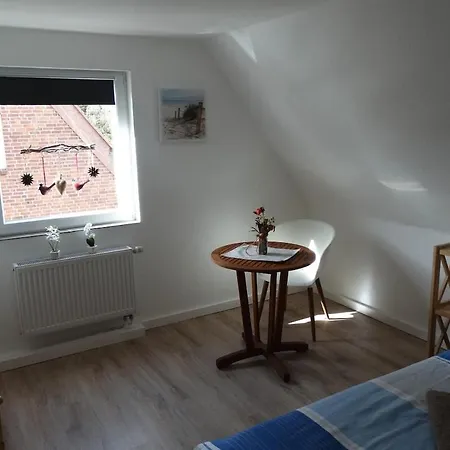 Haus Holo Fuer Monteure - 4 Einzelzimmer - 5 Betten -2 Baeder - Kueche Hohenlockstedt